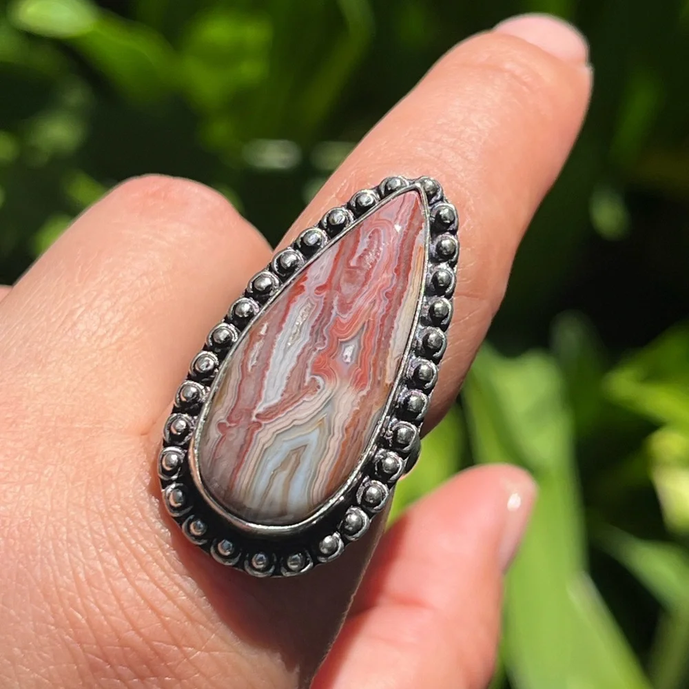Size 8.75 Silver‎ plated crazy lace agate ring